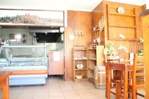 Trespasse de restaurante em ferragudo c/alvara casa de pasto
