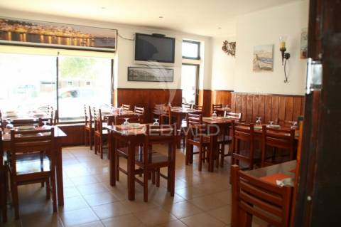 Trespasse de restaurante em ferragudo c/alvara casa de pasto