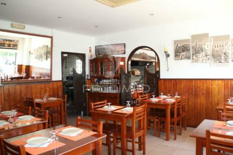 Trespasse de restaurante em ferragudo c/alvara casa de pasto