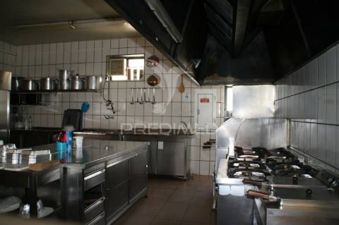 Trespasse de restaurante em ferragudo c/alvara casa de pasto
