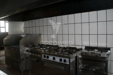 Trespasse de restaurante em ferragudo c/alvara casa de pasto