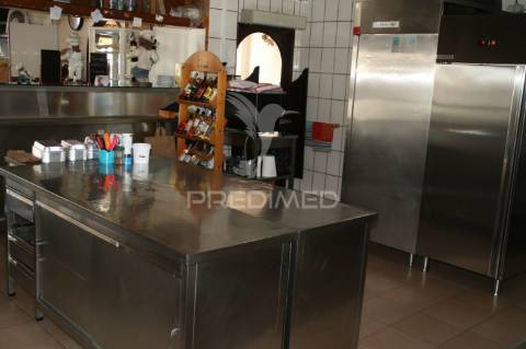 Trespasse de restaurante em ferragudo c/alvara casa de pasto