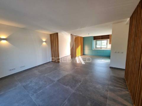 Moradia t3 estilo contemporaneo situada no rasmalho - portimão