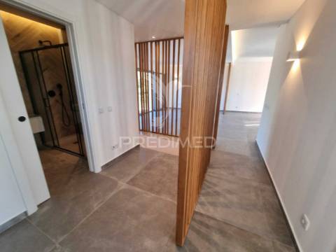 Moradia t3 estilo contemporaneo situada no rasmalho - portimão