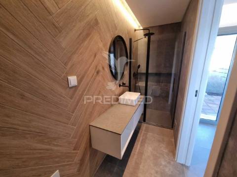 Moradia t3 estilo contemporaneo situada no rasmalho - portimão