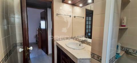 Apartamento t2 pontinha - a 700m do metro pontinha, lisboa