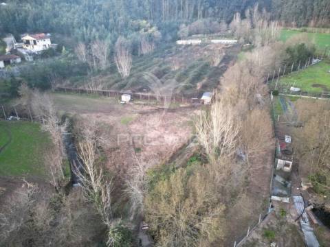Terreno em briteiros santa leocádia - guimarães
