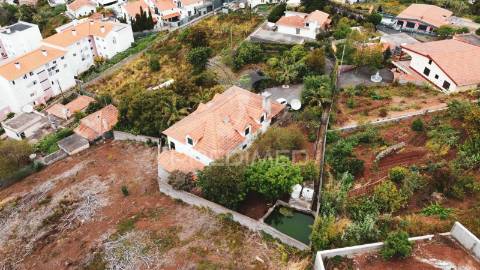 Quinta situada no caniço, santa cruz.