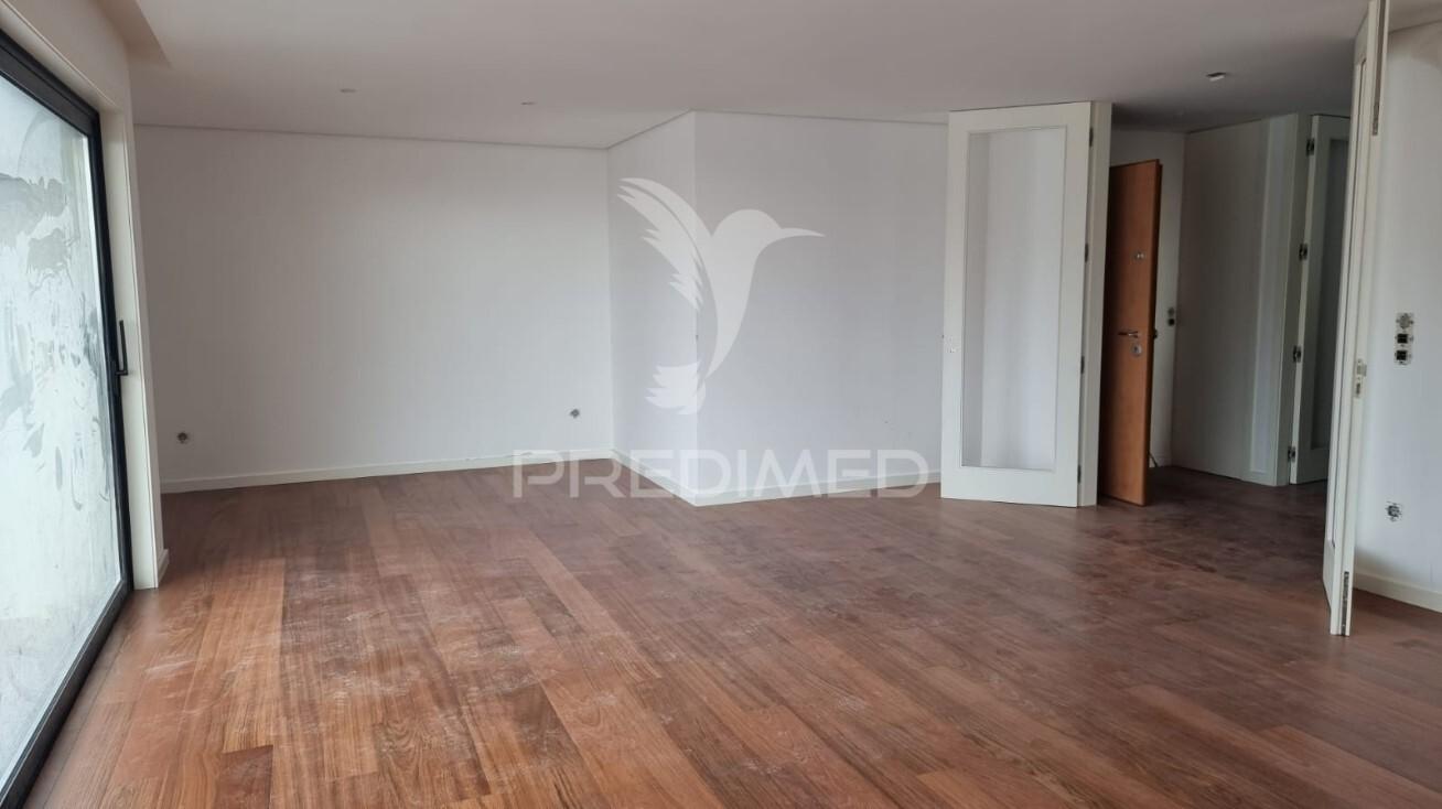 Apartamento t3  em  construção   junto à rtp,  gaia