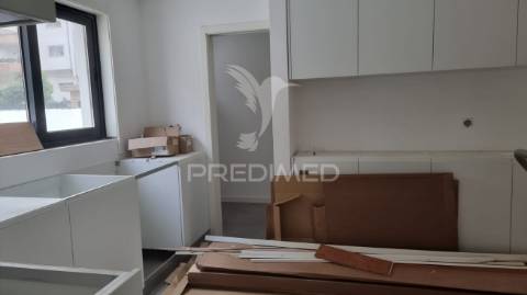 Apartamento t3  em  construção   junto à rtp,  gaia