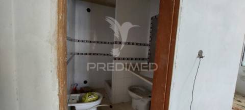 Moradia em construção em ervedal