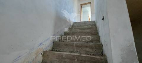 Moradia em construção em ervedal