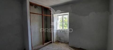 Moradia em construção em ervedal