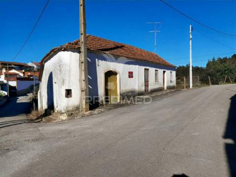 Moradia com terreno, arneiro de tremês / santarém
