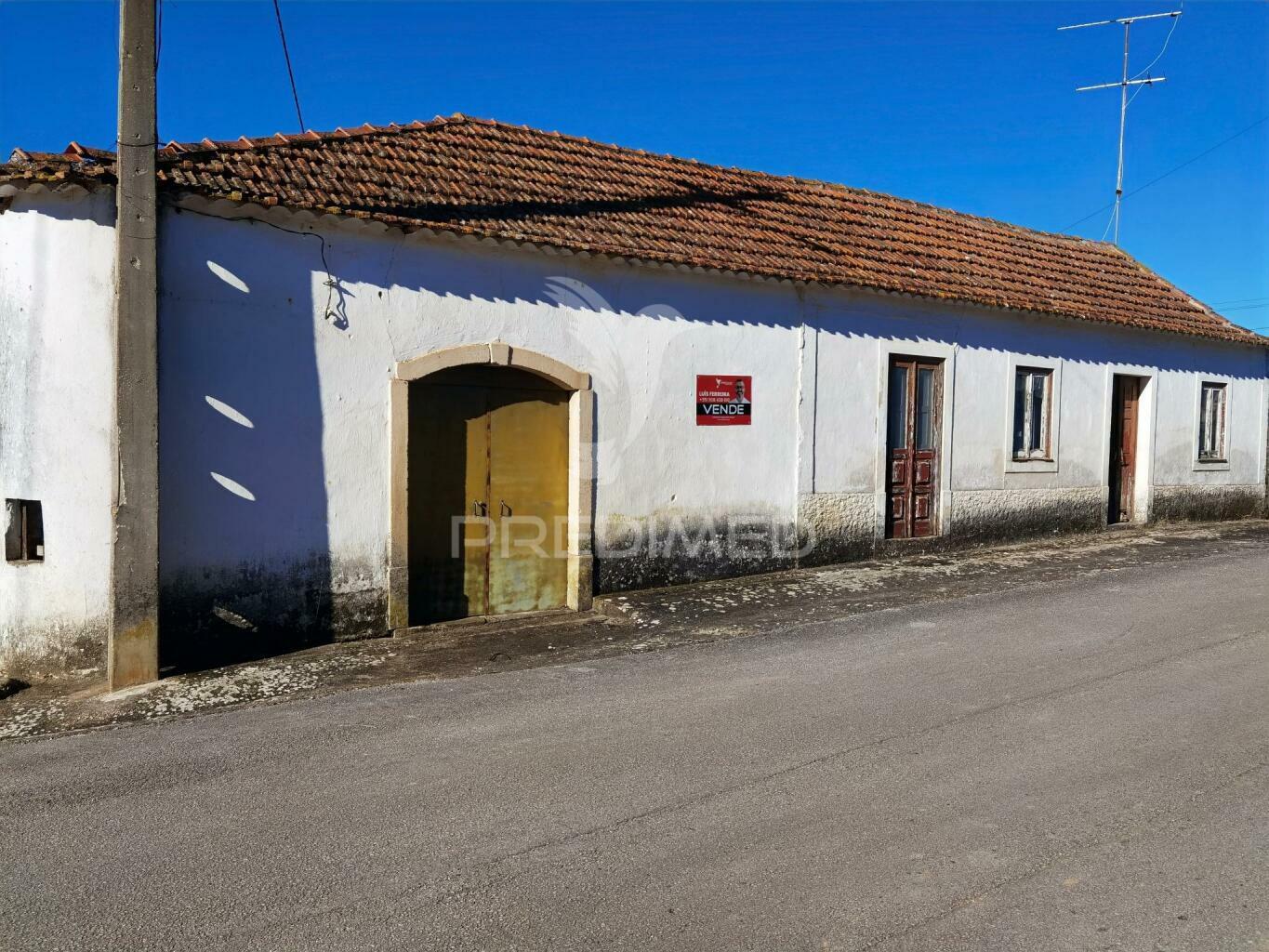 Moradia com terreno, arneiro de tremês / santarém