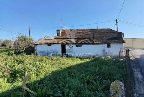 Moradia com terreno, arneiro de tremês / santarém