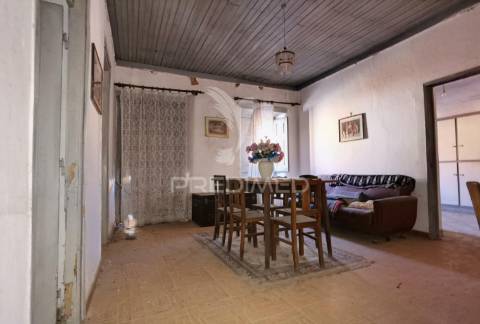 Moradia com terreno, arneiro de tremês / santarém