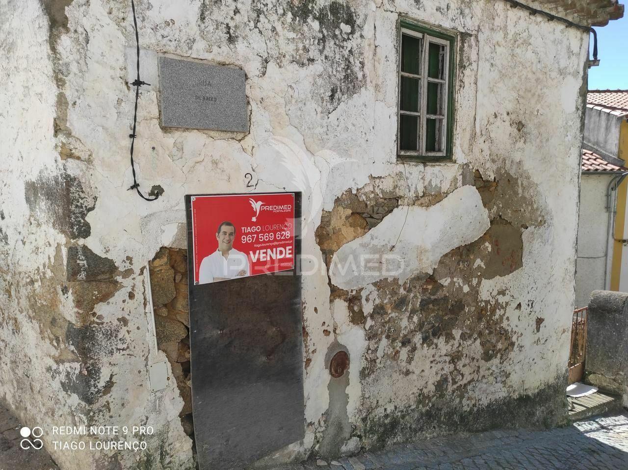 Moradia 2 pisos com quintal carreiras/portalegre
