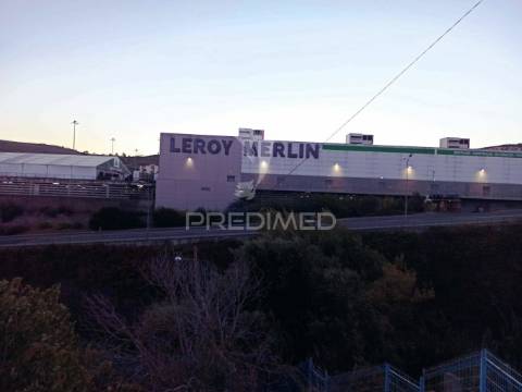 Lote 405m2 junto ao ubbo, ás portas de lisboa