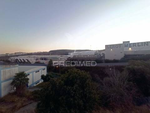 Lote 405m2 junto ao ubbo, ás portas de lisboa