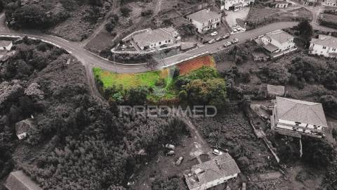 Terreno com possibilidade de construção em santo antónio da serra