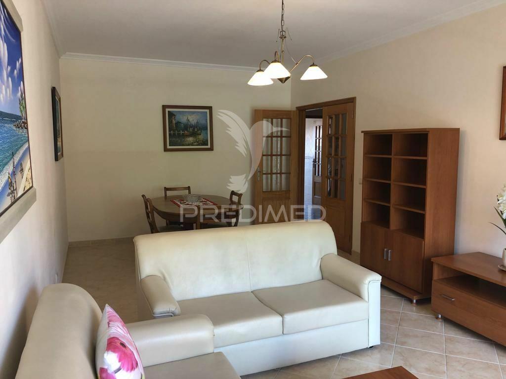 Quarteira - apartamento perto da praia/ 3 bedrooms apartment near the beach