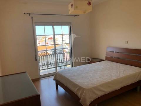 Quarteira - apartamento perto da praia/ 3 bedrooms apartment near the beach