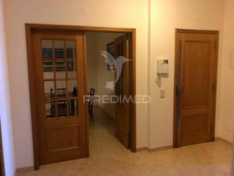 Quarteira - apartamento perto da praia/ 3 bedrooms apartment near the beach