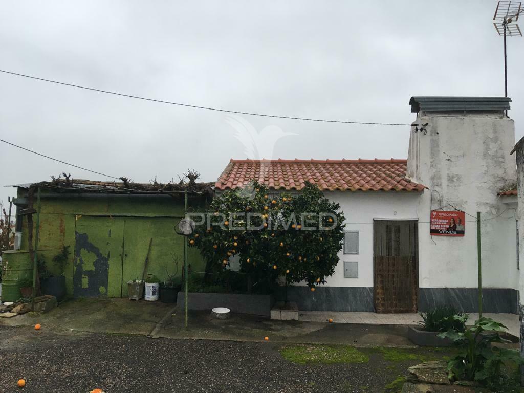 Moradia  em são lourenço de mamporcão