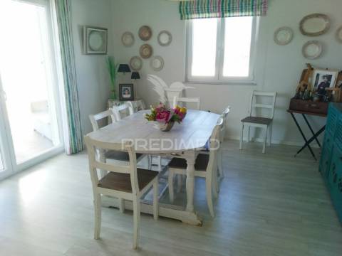 Moradia t5 pronta a habitar em serpa