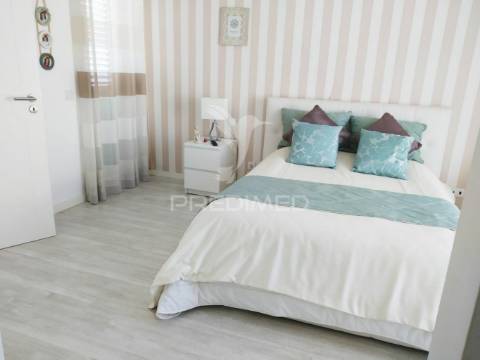 Moradia t5 pronta a habitar em serpa