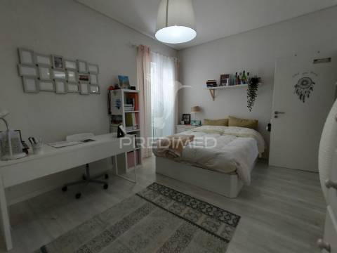 Moradia t5 pronta a habitar em serpa