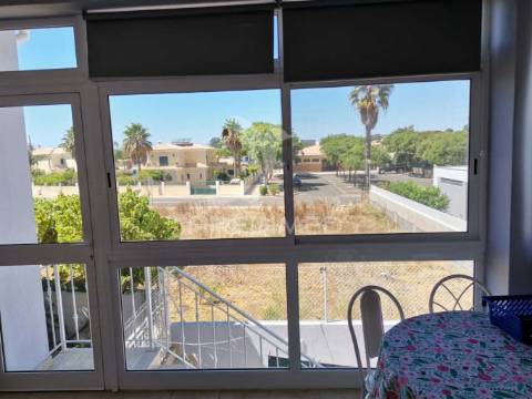 Moradia t3+1 com piscina e garagem em albufeira