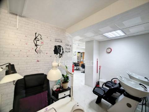 Estabelecimento comercial em cabanas de tavira a apenas 50 metros da praia