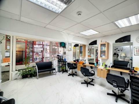 Estabelecimento comercial em cabanas de tavira a apenas 50 metros da praia