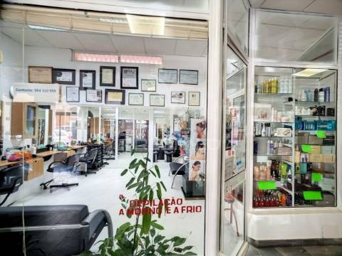 Estabelecimento comercial em cabanas de tavira a apenas 50 metros da praia