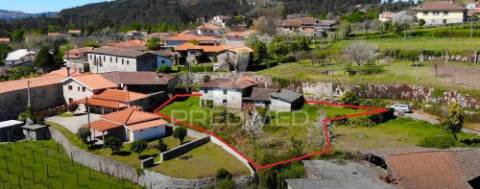 Moradia para reconstruir -póvoa de lanhoso