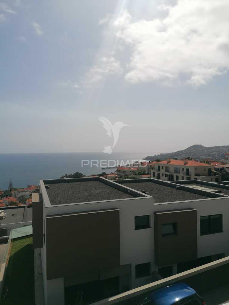 Moradia minimalista t3 no funchal