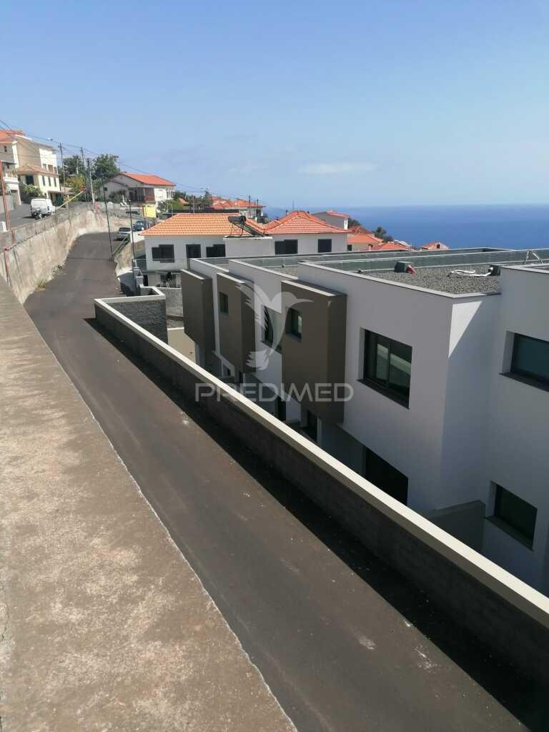 Moradia minimalista t3 no funchal
