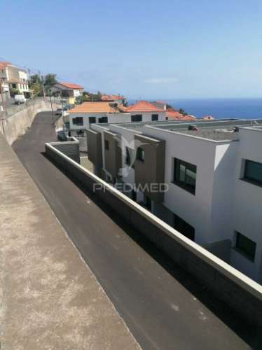 Moradia minimalista t3 no funchal
