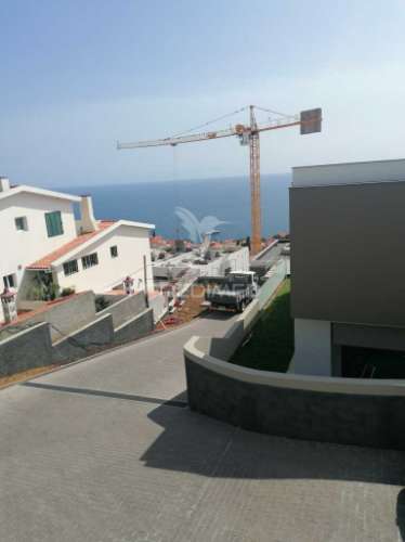 Moradia minimalista t3 no funchal
