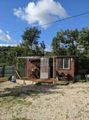 Propriedade situada em alte - terreno e tiny house