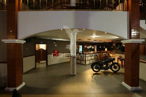 Bar-restaurante, 322m2, sines