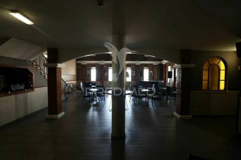 Bar-restaurante, 322m2, sines