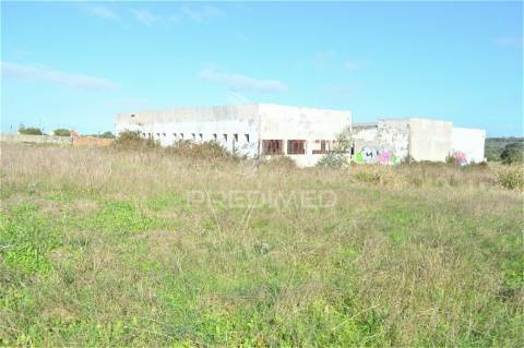 Excelente terreno urbano | 5.250m2 | sintra