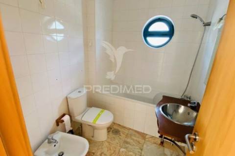 Moradia independente t3 - piscina - quinta do anjo - preço sob consulta