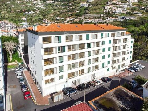 Apartamento t2 centro do caniço novos
