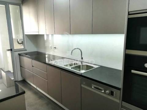 Apartamento t2 na boavista, porto