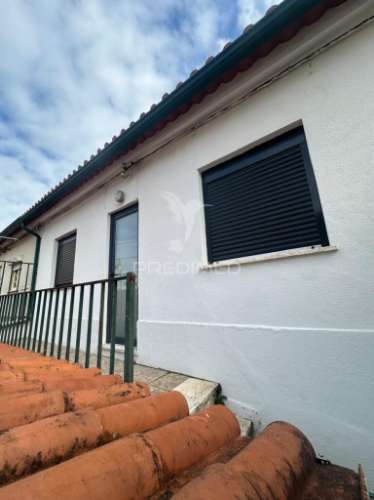 Moradia remodelada eiras