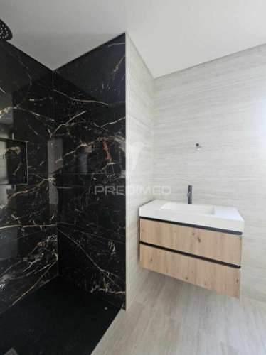 Apartamento t3 com logradouro
